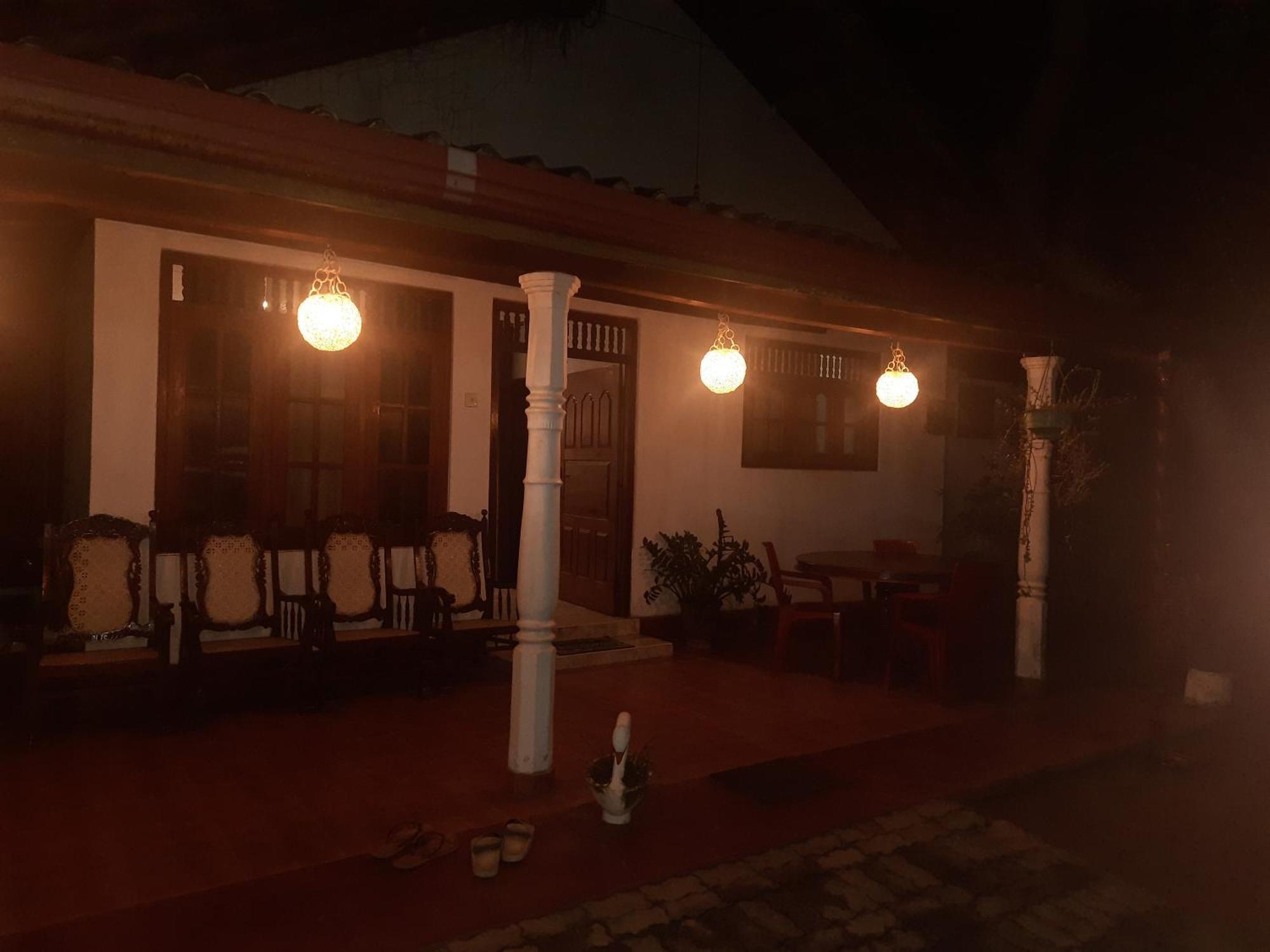 Triple One Villa Ахангама Экстерьер фото